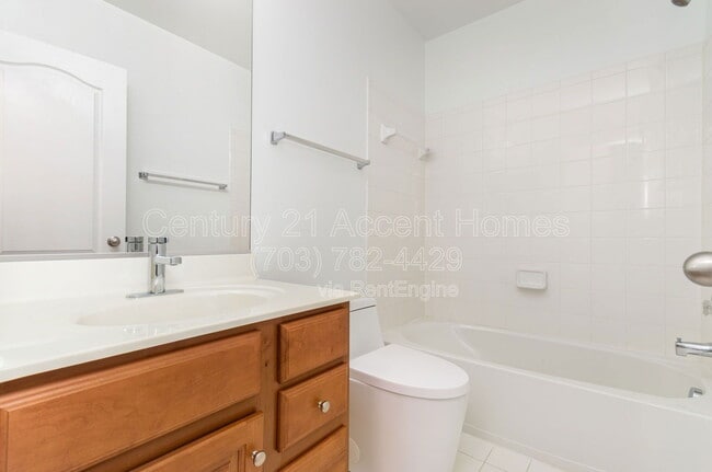 Building Photo - 22824 Ferncrest Terrace