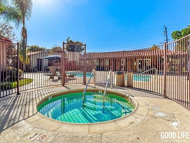 Building Photo - Stunning 2BD/2BA Condo in El Cajon W/ A/C, Private Balcony, Updated Kitchen, Coin-Op Laundry, & C...