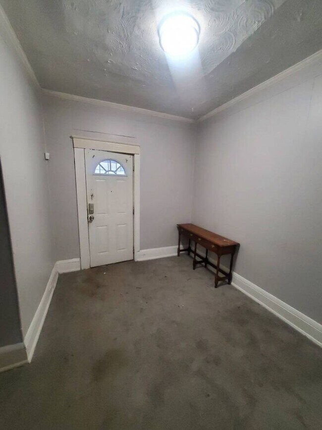 Building Photo - 8311 Decker Ave