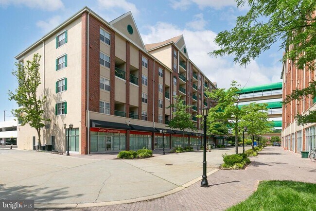 Building Photo - 6072 Main St