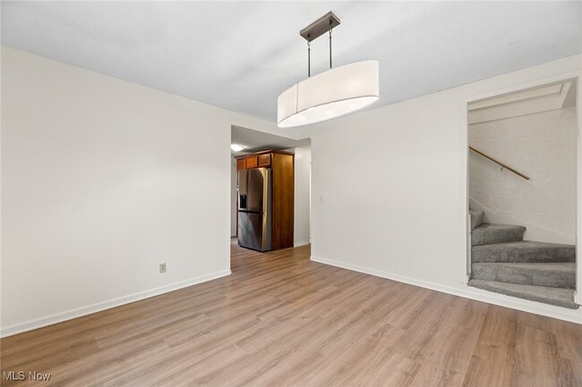 Building Photo - 3060 Ravenna St