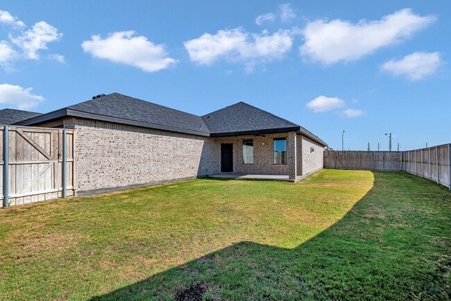 Building Photo - 3741 Alnwick Dr