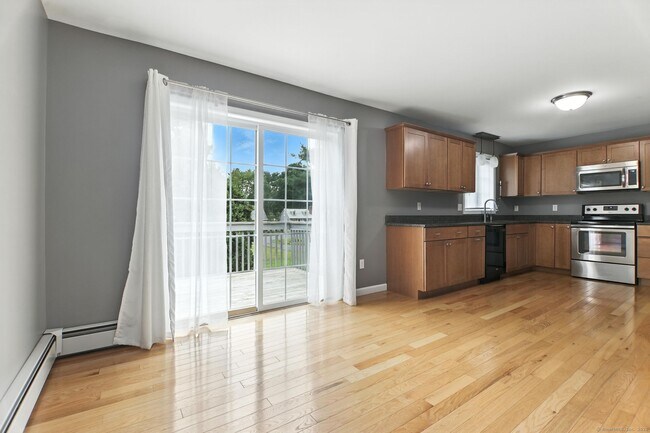 Building Photo - 221 Griffin Rd