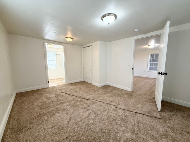 Building Photo - 443 Aud Orr Dr