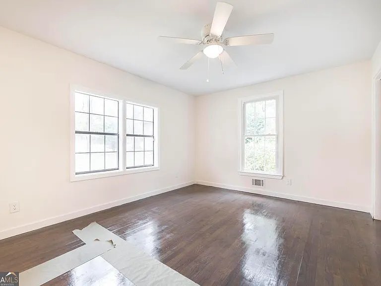 Building Photo - 201 Sherman St