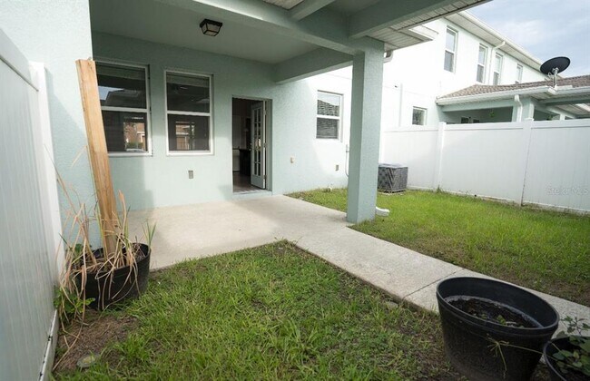 Building Photo - 1578 Softshell St