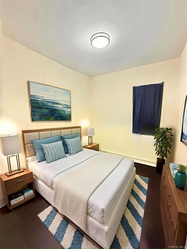 Building Photo - 90-04 Jamaica Ave