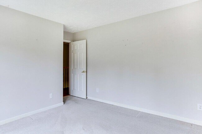 Building Photo - Coming Soon- 3 Bedroom and 2 Bath Home (Pe...