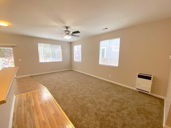 Building Photo - Sky Vista in Stead - Single Story Home wit...