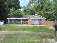 Building Photo - 3 Bedroom 2 Bath Remodled Home