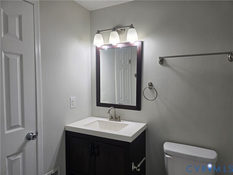 Building Photo - 4960 Finnegan Ct