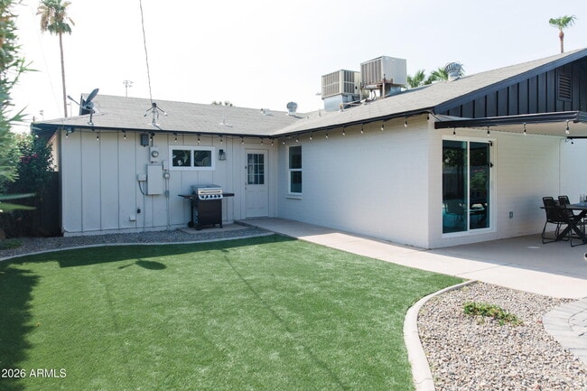 Building Photo - 3425 N 85th St