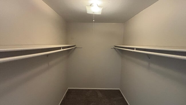 Building Photo - 1726 E Baker Dr