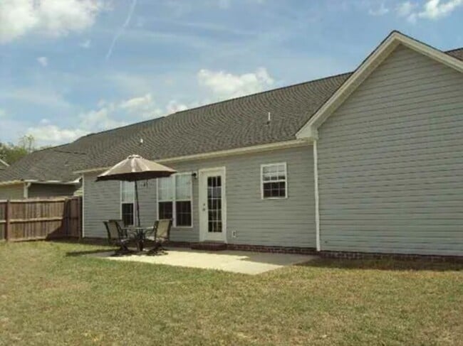 Building Photo - Dogwood Cove - 3 Bedroom 2 bath - Home in ...