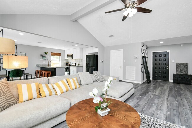 Building Photo - 5706 Sunnygate Dr