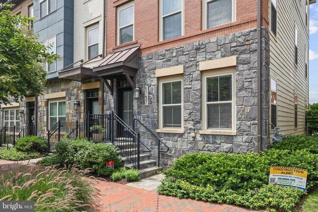 Building Photo - 1737 13th St S