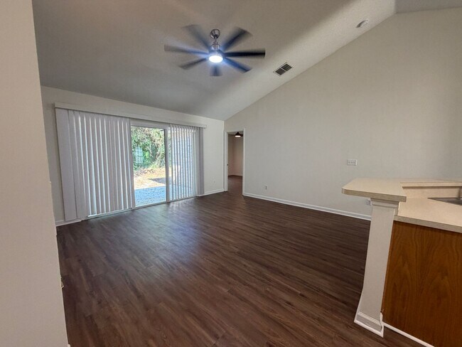 Building Photo - 9-B Wellham Ln.