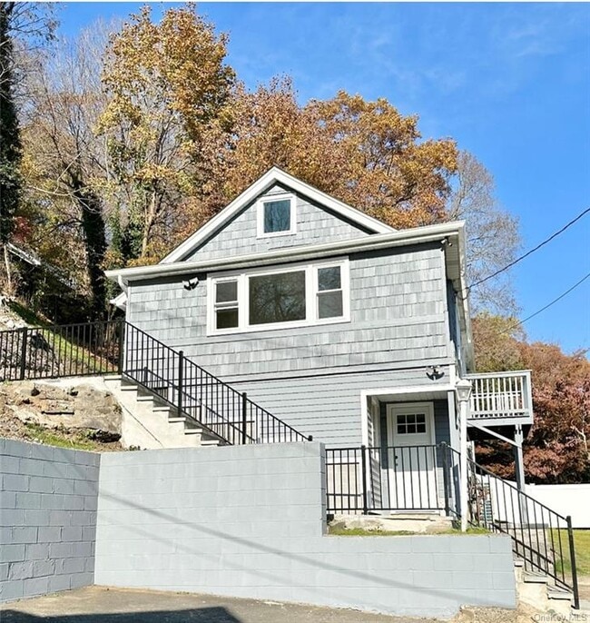 Building Photo - 139 S Kensico Ave