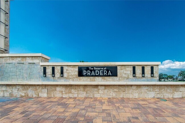 Building Photo - 13316 Palmera Vista Dr