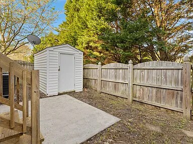 Building Photo - 1159 Settlers Landing Dr
