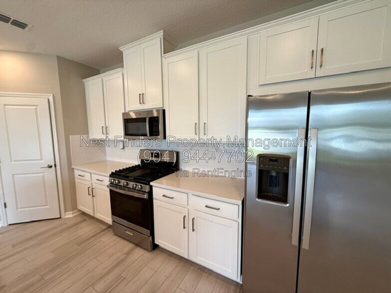 Building Photo - 284 Cherry Elm Dr