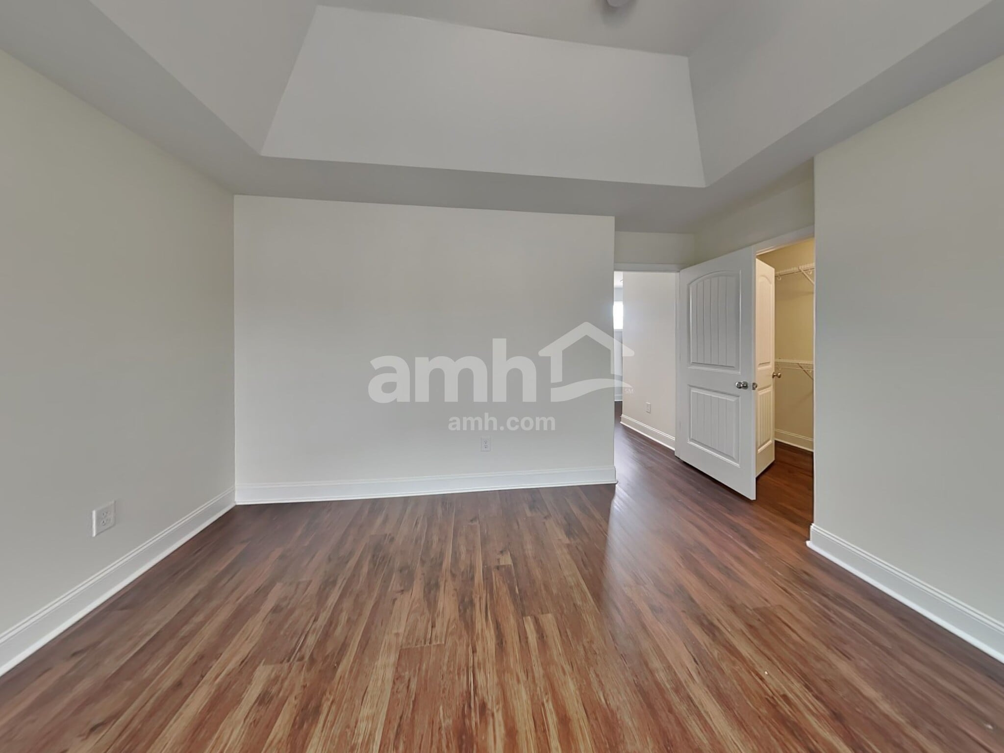 Building Photo - 574 Chantry Ln