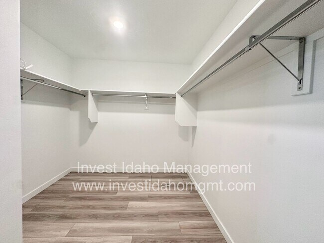 Building Photo - Built in 2024 3 bedroom home available soon!