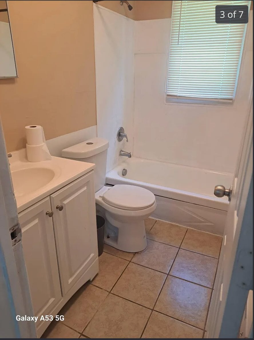 Building Photo - 2300 Augusta St