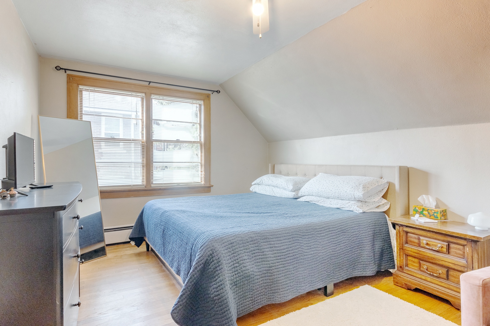 Building Photo - 302 S Brooks St