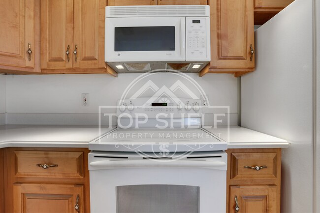 Building Photo - 127 Tara Blvd