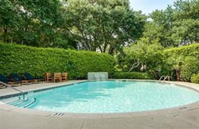 Building Photo - 3225 Turtle Creek Blvd Blvd