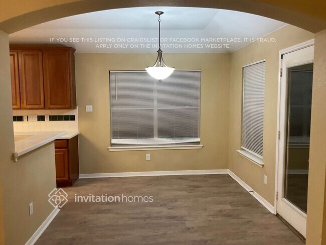 Building Photo - 613 Chestnut Dr