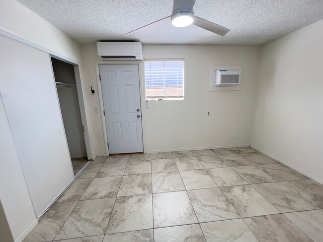 Building Photo - 1 bed and 1 bath located in Henderson, NV!