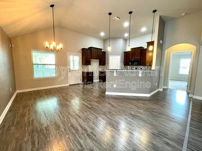 Building Photo - 347 Noddy Rd