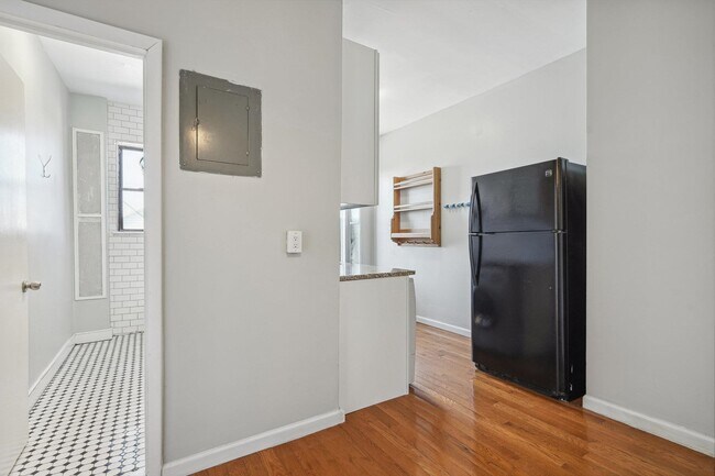 Building Photo - 277 Harrison Ave