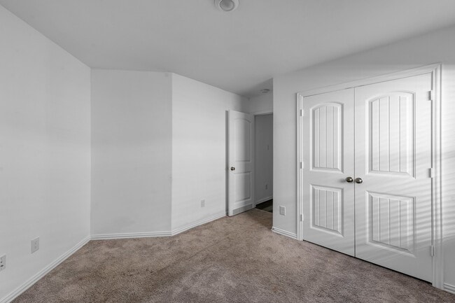 Building Photo - 15918 Tug Ct