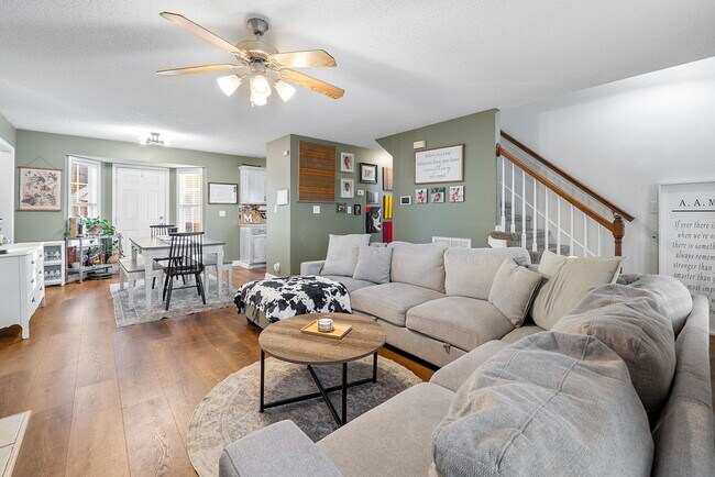 Building Photo - 1700 Cedar Springs Cir