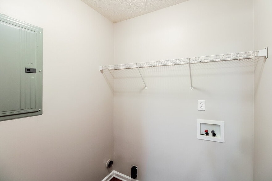 Building Photo - 3226 Lexmark Cir