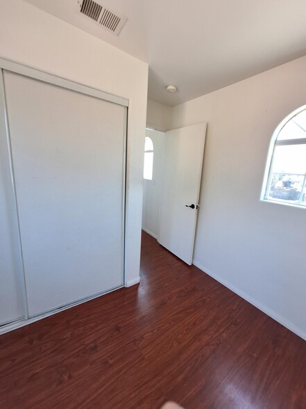 Building Photo - 165 Minot Ave