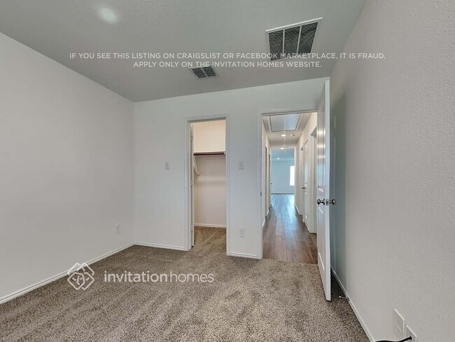 Building Photo - 2925 Greenhorn Ave