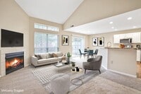 Building Photo - 5016 Stratford Pine Ln
