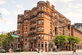 Building Photo - 362 Commonwealth Ave