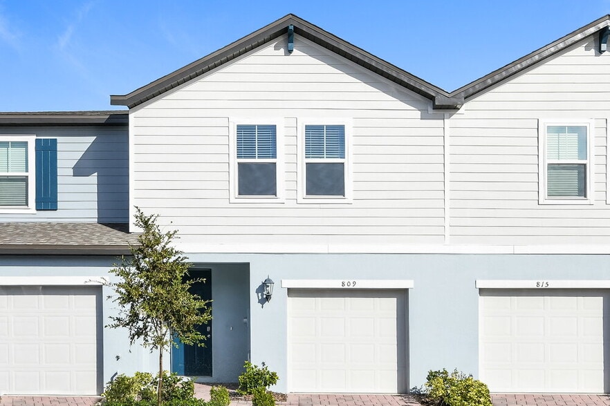 Primary Photo - 809 Legacy Dr