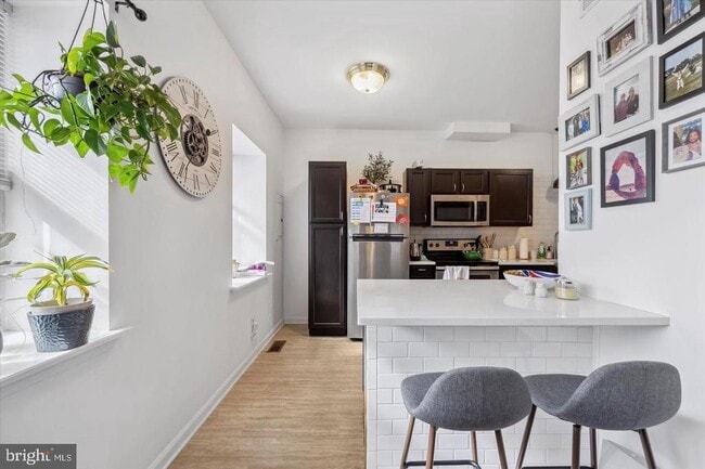 Building Photo - 301 N Darlington St