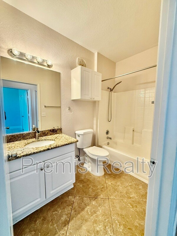 Building Photo - 2738 Via Tivoli