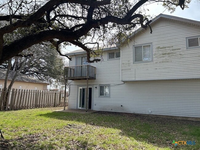 Building Photo - 3505 Winchester Dr