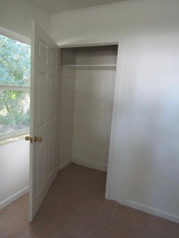 Spacious closets - 144 W Michigan Ave