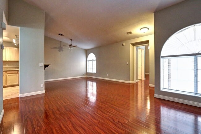 Building Photo - 3676 Renovah St
