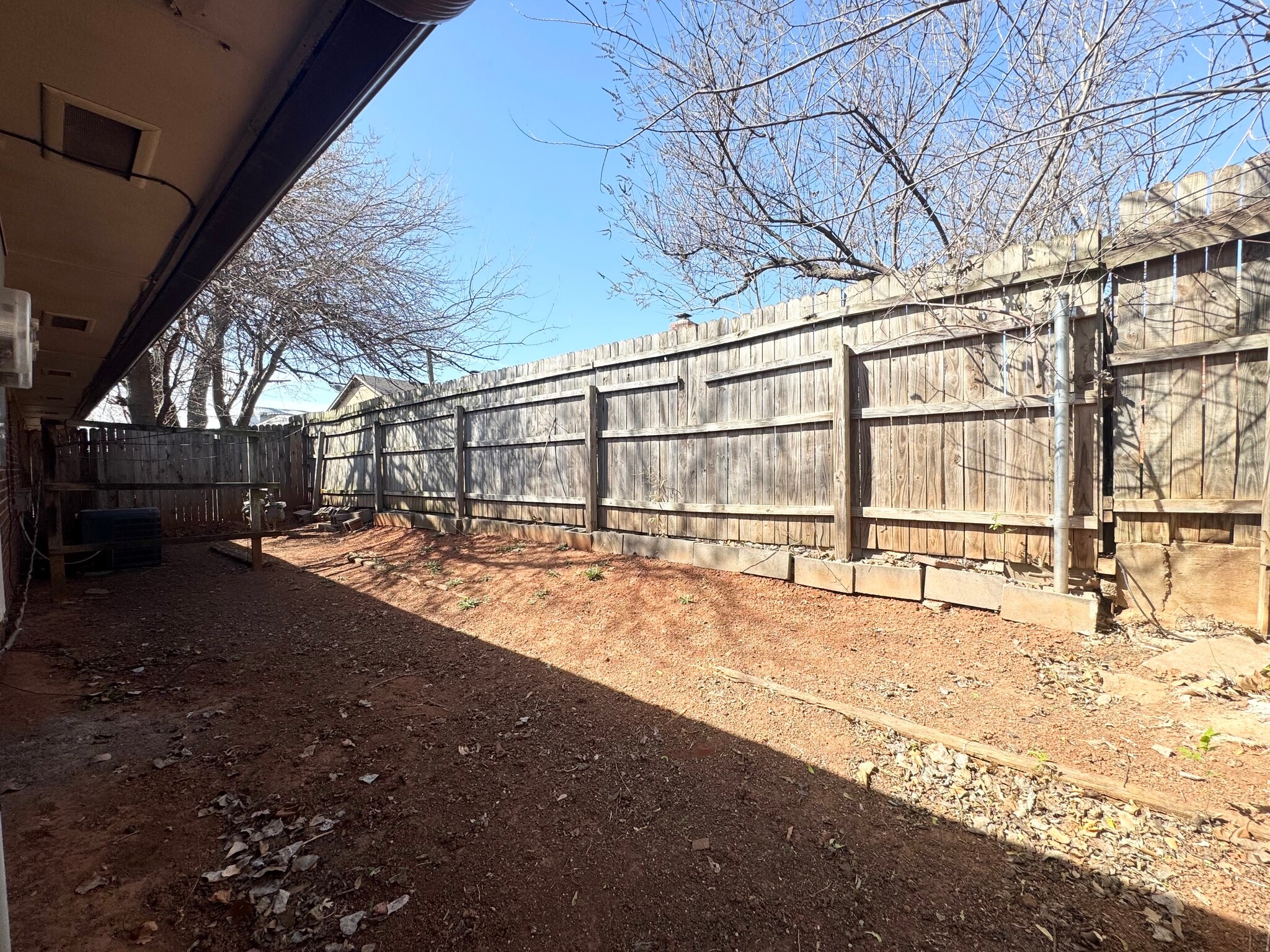 Building Photo - 9821 Larkspur Ln