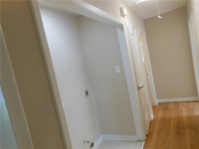 Building Photo - 4615 Banister Ln